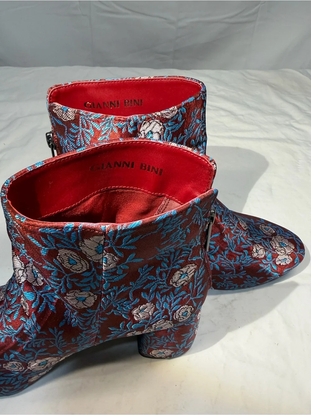 Gianni Bini Catalano Burgundy Brocade Floral Jacquard Ankle Boots 8.5Wmn